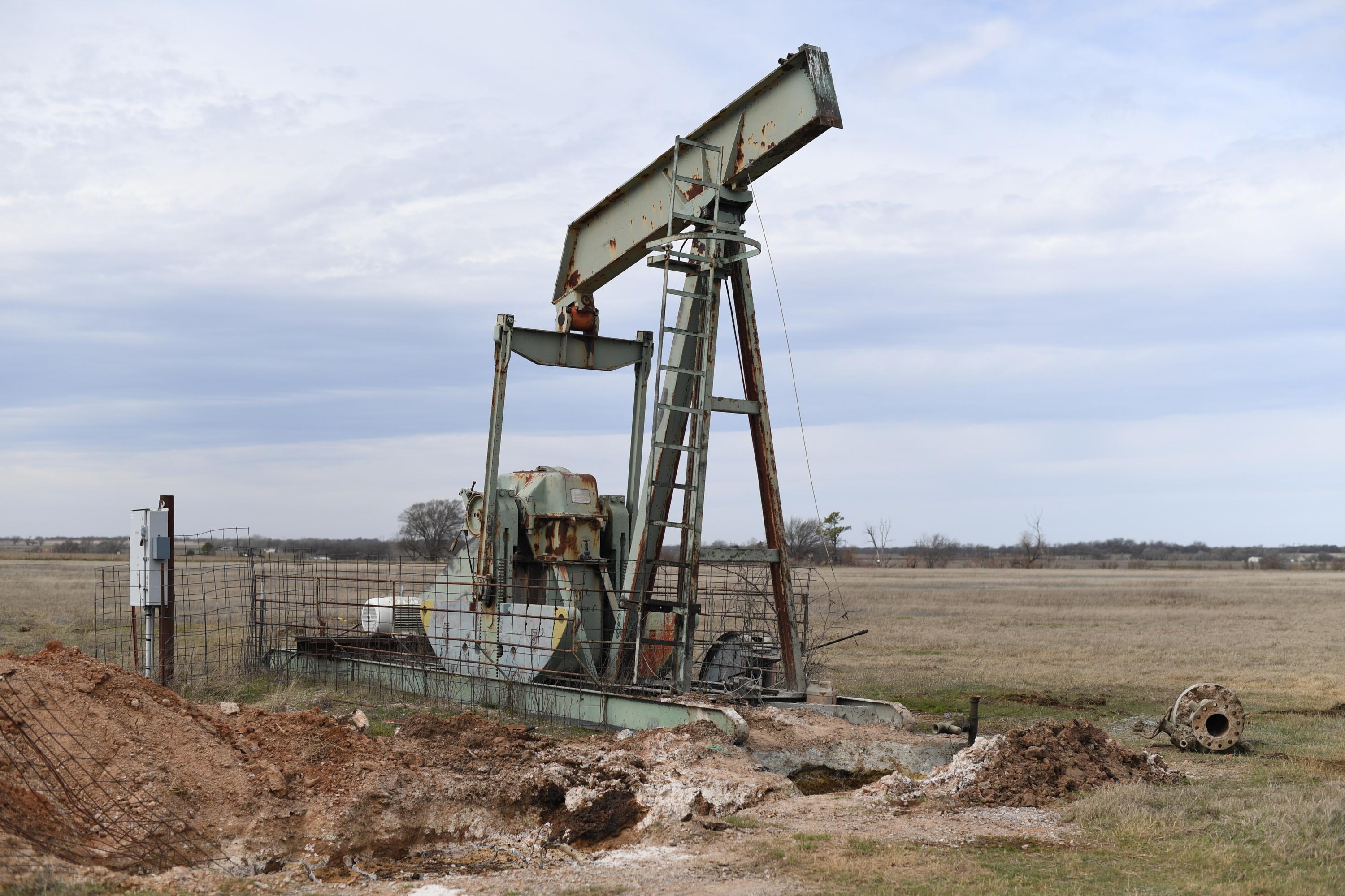 Oklahoma’s Oil Industry Touts a Voluntary Fund to Clean Up Oil Wells. Major Drillers Want Their Contributions Refunded. (propublica.org)